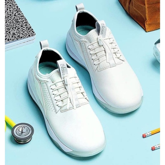 Clove Shoes New Clove Classic Brilliant White Nursing Shoes 8